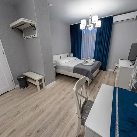 Czerwona Roza 3*